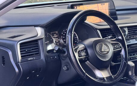 Lexus RX IV рестайлинг, 2016 год, 3 900 000 рублей, 14 фотография