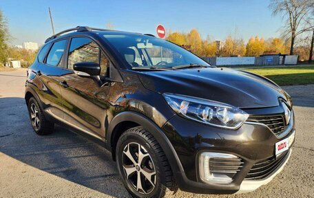 Renault Kaptur I рестайлинг, 2018 год, 1 285 000 рублей, 2 фотография