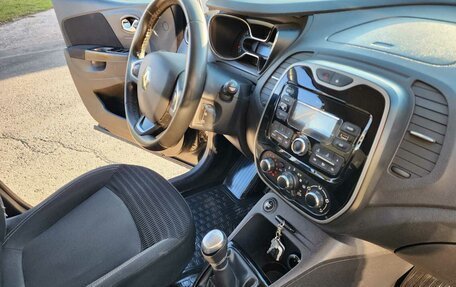 Renault Kaptur I рестайлинг, 2018 год, 1 285 000 рублей, 8 фотография