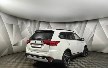 Mitsubishi Outlander III рестайлинг 3, 2021 год, 2 955 000 рублей, 2 фотография