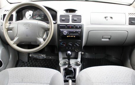 KIA Rio II, 2003 год, 159 000 рублей, 6 фотография