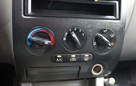 KIA Rio II, 2003 год, 159 000 рублей, 8 фотография