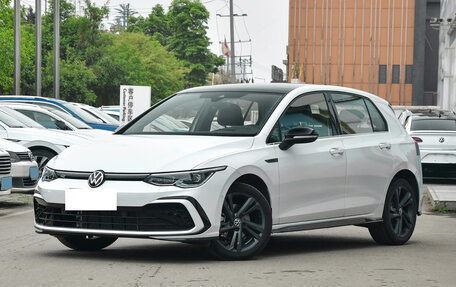 Volkswagen Golf VIII, 2022 год, 2 100 000 рублей, 1 фотография