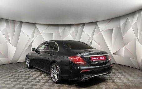 Mercedes-Benz E-Класс, 2019 год, 2 865 000 рублей, 3 фотография