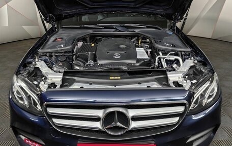 Mercedes-Benz E-Класс, 2018 год, 3 545 000 рублей, 19 фотография