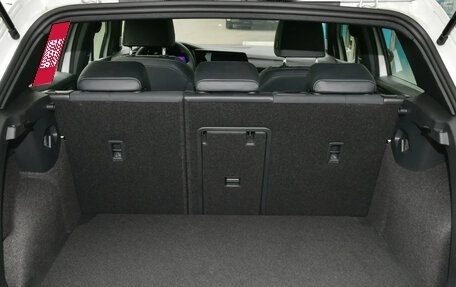 Volkswagen Golf VIII, 2022 год, 2 100 000 рублей, 15 фотография