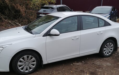 Chevrolet Cruze II, 2013 год, 640 000 рублей, 5 фотография