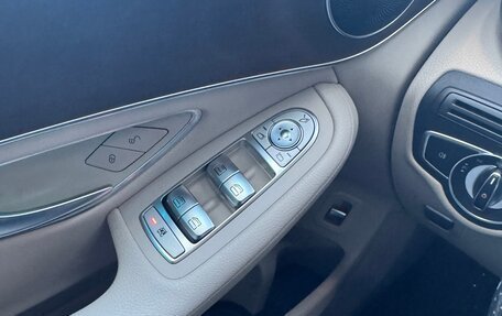 Mercedes-Benz GLC, 2017 год, 3 200 000 рублей, 19 фотография