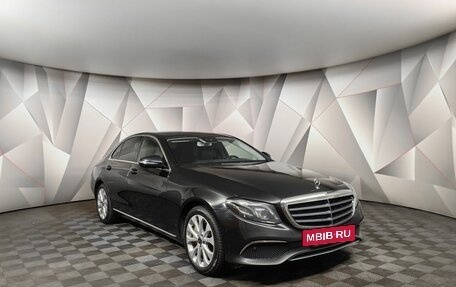 Mercedes-Benz E-Класс, 2018 год, 4 350 000 рублей, 3 фотография