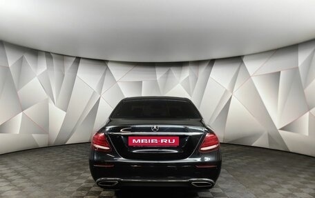 Mercedes-Benz E-Класс, 2018 год, 4 350 000 рублей, 8 фотография