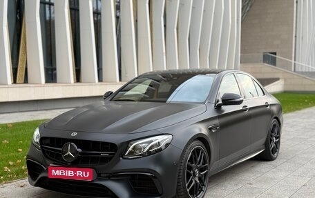 Mercedes-Benz E-Класс AMG, 2017 год, 6 990 000 рублей, 1 фотография