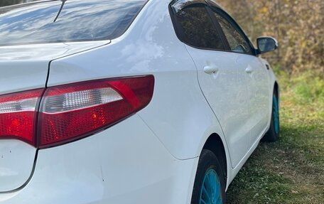 KIA Rio III рестайлинг, 2014 год, 990 000 рублей, 3 фотография