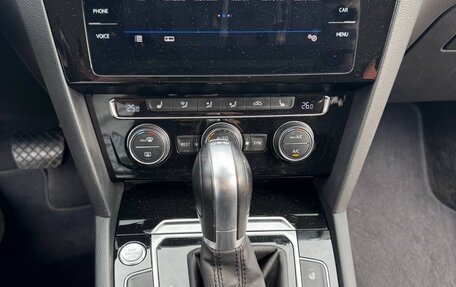 Volkswagen Passat B8 рестайлинг, 2018 год, 2 200 000 рублей, 17 фотография