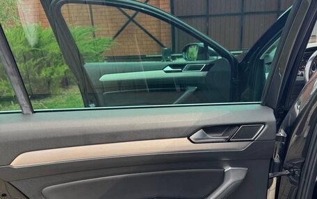 Volkswagen Passat B8 рестайлинг, 2018 год, 2 200 000 рублей, 13 фотография