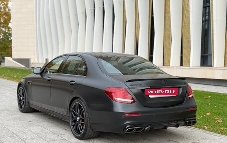 Mercedes-Benz E-Класс AMG, 2017 год, 6 990 000 рублей, 7 фотография