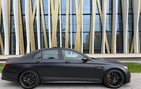 Mercedes-Benz E-Класс AMG, 2017 год, 6 990 000 рублей, 9 фотография