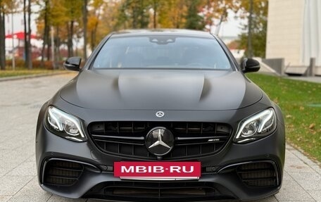 Mercedes-Benz E-Класс AMG, 2017 год, 6 990 000 рублей, 2 фотография