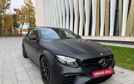 Mercedes-Benz E-Класс AMG, 2017 год, 6 990 000 рублей, 4 фотография