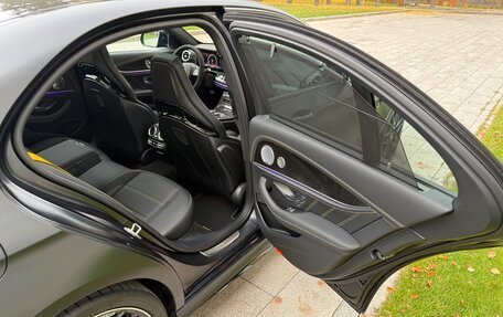 Mercedes-Benz E-Класс AMG, 2017 год, 6 990 000 рублей, 18 фотография