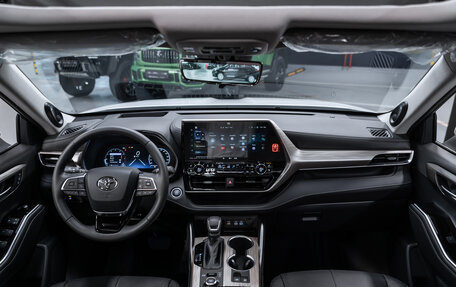 Toyota Highlander, 2025 год, 6 070 000 рублей, 3 фотография