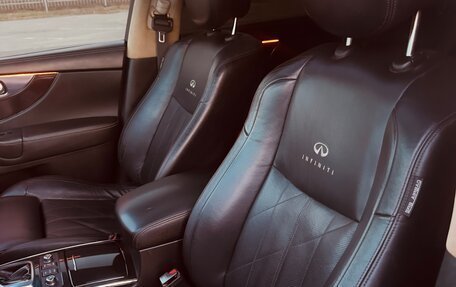 Infiniti FX II, 2010 год, 2 630 000 рублей, 21 фотография