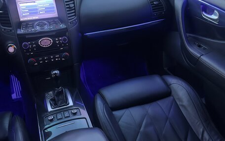 Infiniti FX II, 2010 год, 2 630 000 рублей, 25 фотография