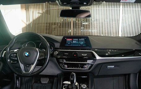 BMW 5 серия, 2020 год, 3 300 000 рублей, 14 фотография