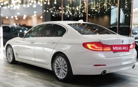 BMW 5 серия, 2020 год, 3 300 000 рублей, 7 фотография