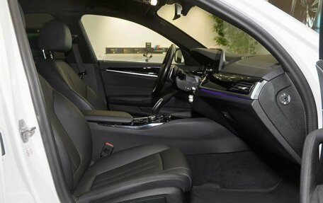 BMW 5 серия, 2020 год, 3 300 000 рублей, 27 фотография