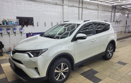 Toyota RAV4, 2017 год, 2 050 000 рублей, 1 фотография