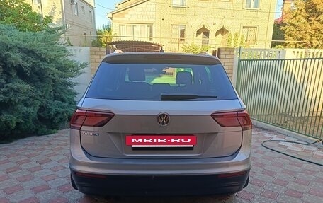Volkswagen Tiguan II, 2019 год, 2 200 000 рублей, 3 фотография