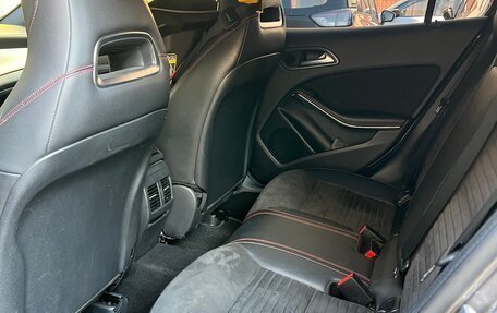 Mercedes-Benz GLA, 2019 год, 3 250 000 рублей, 10 фотография