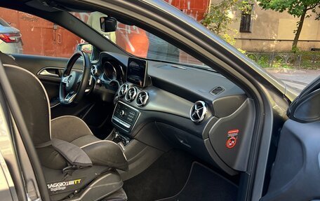 Mercedes-Benz GLA, 2019 год, 3 250 000 рублей, 16 фотография