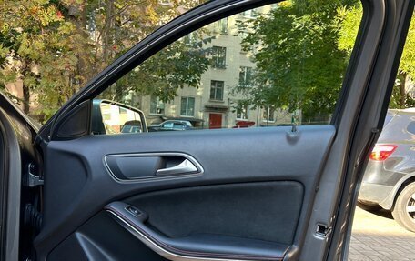 Mercedes-Benz GLA, 2019 год, 3 250 000 рублей, 17 фотография