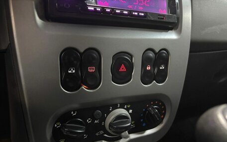 Renault Sandero I, 2011 год, 410 000 рублей, 16 фотография