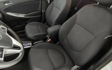 Hyundai Solaris II рестайлинг, 2014 год, 1 070 000 рублей, 25 фотография