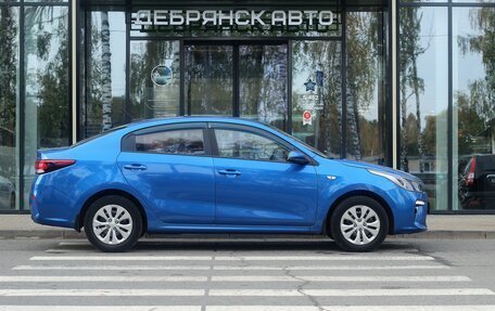 KIA Rio IV, 2018 год, 1 495 000 рублей, 3 фотография