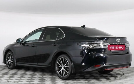 Toyota Camry, 2021 год, 2 850 000 рублей, 7 фотография