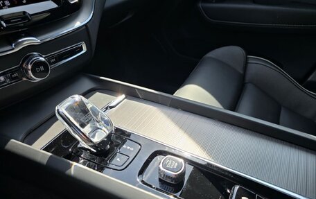 Volvo XC60 II, 2023 год, 4 541 000 рублей, 10 фотография