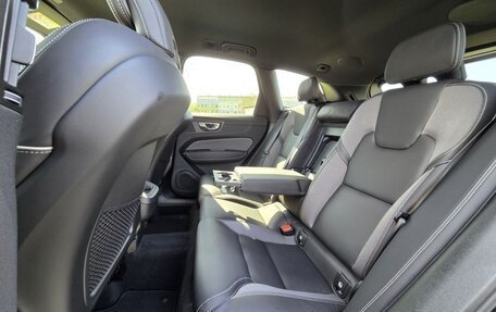 Volvo XC60 II, 2023 год, 4 541 000 рублей, 12 фотография