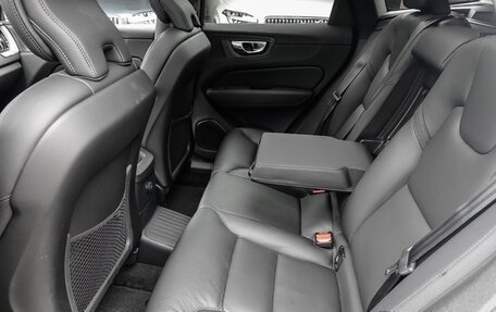 Volvo XC60 II, 2023 год, 4 755 000 рублей, 6 фотография