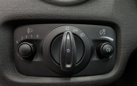 Ford Fiesta, 2017 год, 1 077 000 рублей, 9 фотография