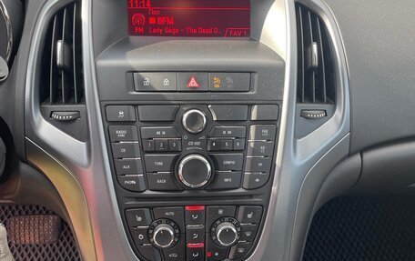 Opel Astra J, 2012 год, 630 000 рублей, 9 фотография