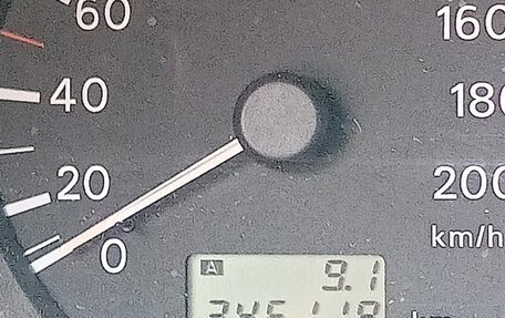 Mitsubishi Space Star I рестайлинг, 2001 год, 200 000 рублей, 2 фотография