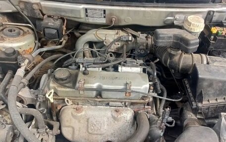 Mitsubishi Space Star I рестайлинг, 2001 год, 200 000 рублей, 6 фотография