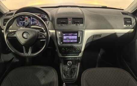 Skoda Yeti I рестайлинг, 2016 год, 1 549 000 рублей, 11 фотография