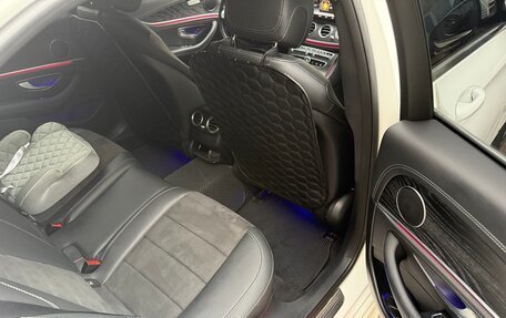 Mercedes-Benz E-Класс, 2020 год, 3 990 000 рублей, 11 фотография