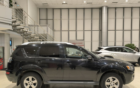 Mitsubishi Outlander III рестайлинг 3, 2010 год, 1 050 000 рублей, 8 фотография