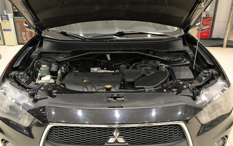 Mitsubishi Outlander III рестайлинг 3, 2010 год, 1 050 000 рублей, 13 фотография