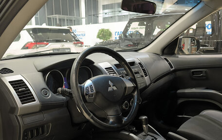 Mitsubishi Outlander III рестайлинг 3, 2010 год, 1 050 000 рублей, 20 фотография